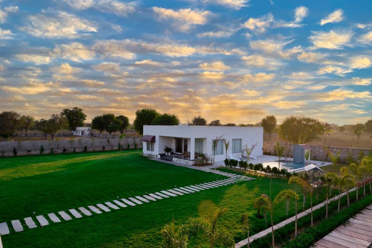The Peace- A Luxury Private Pool Villa Τζαϊπούρ Εξωτερικό φωτογραφία
