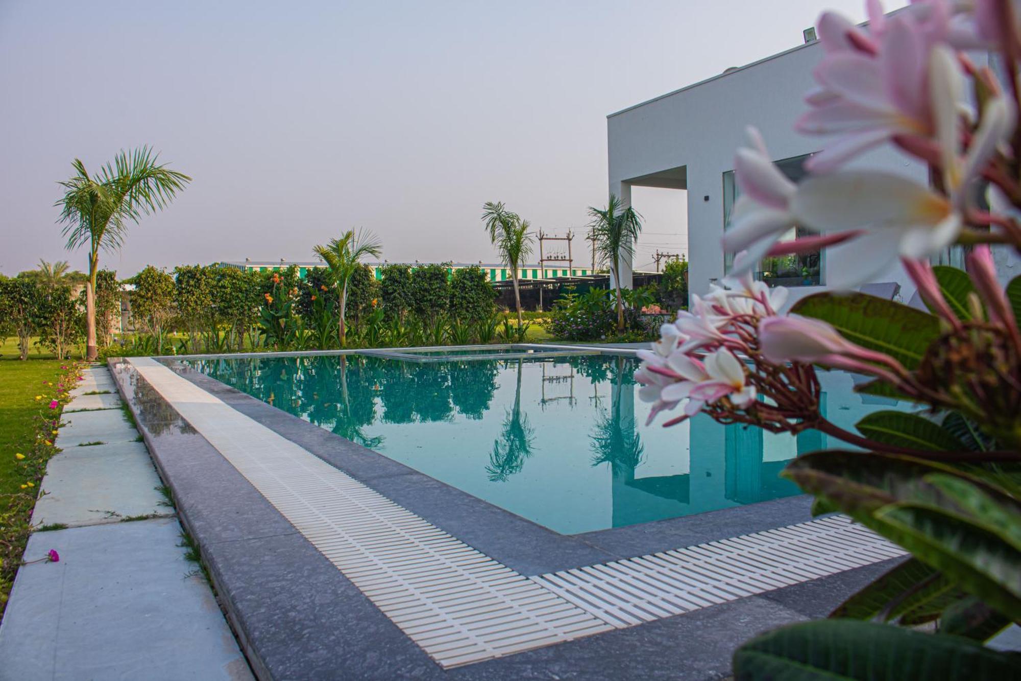 The Peace- A Luxury Private Pool Villa Τζαϊπούρ Εξωτερικό φωτογραφία